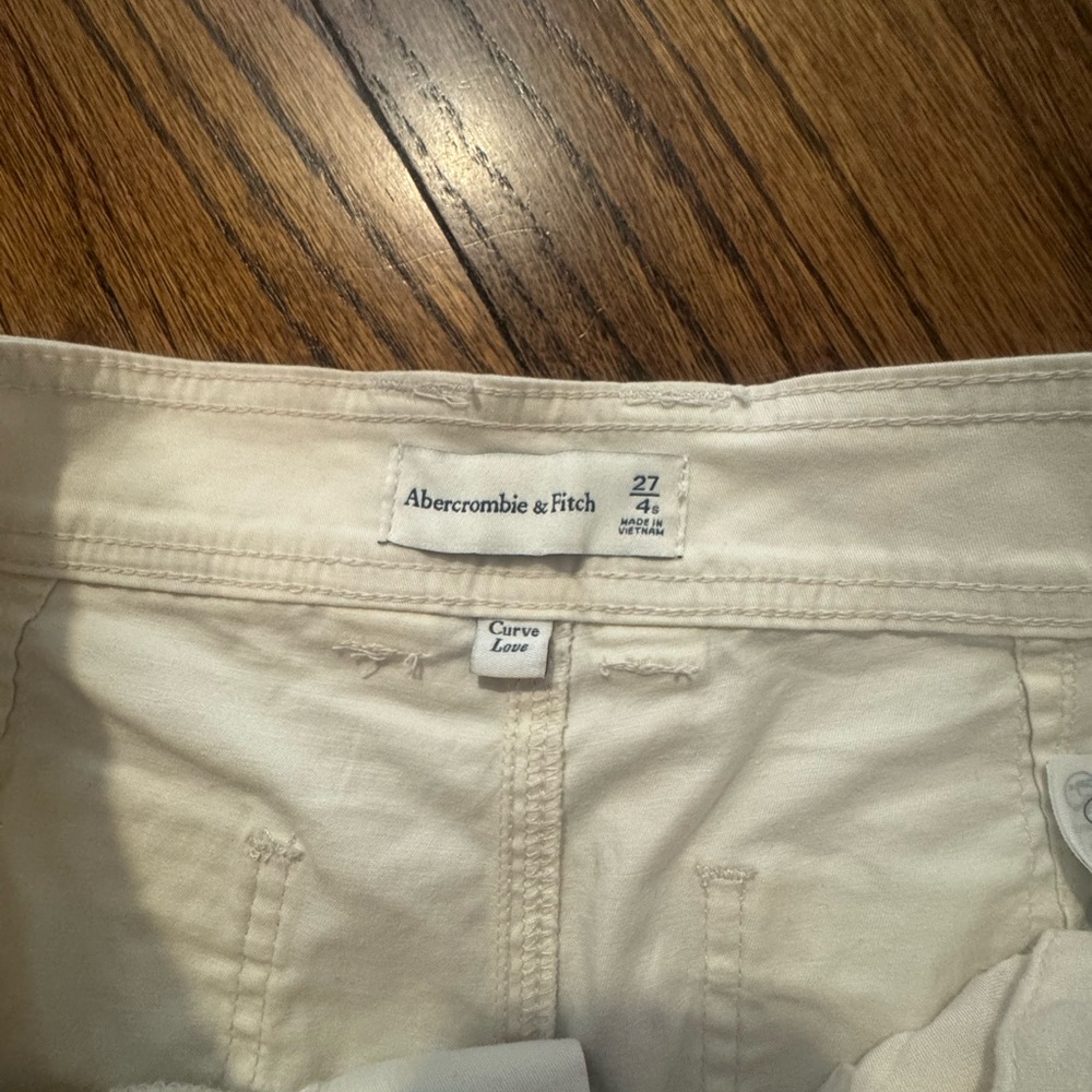 Abercrombie Women's Curve Love Relaxed Cargo Pant - Picture 3 of 3